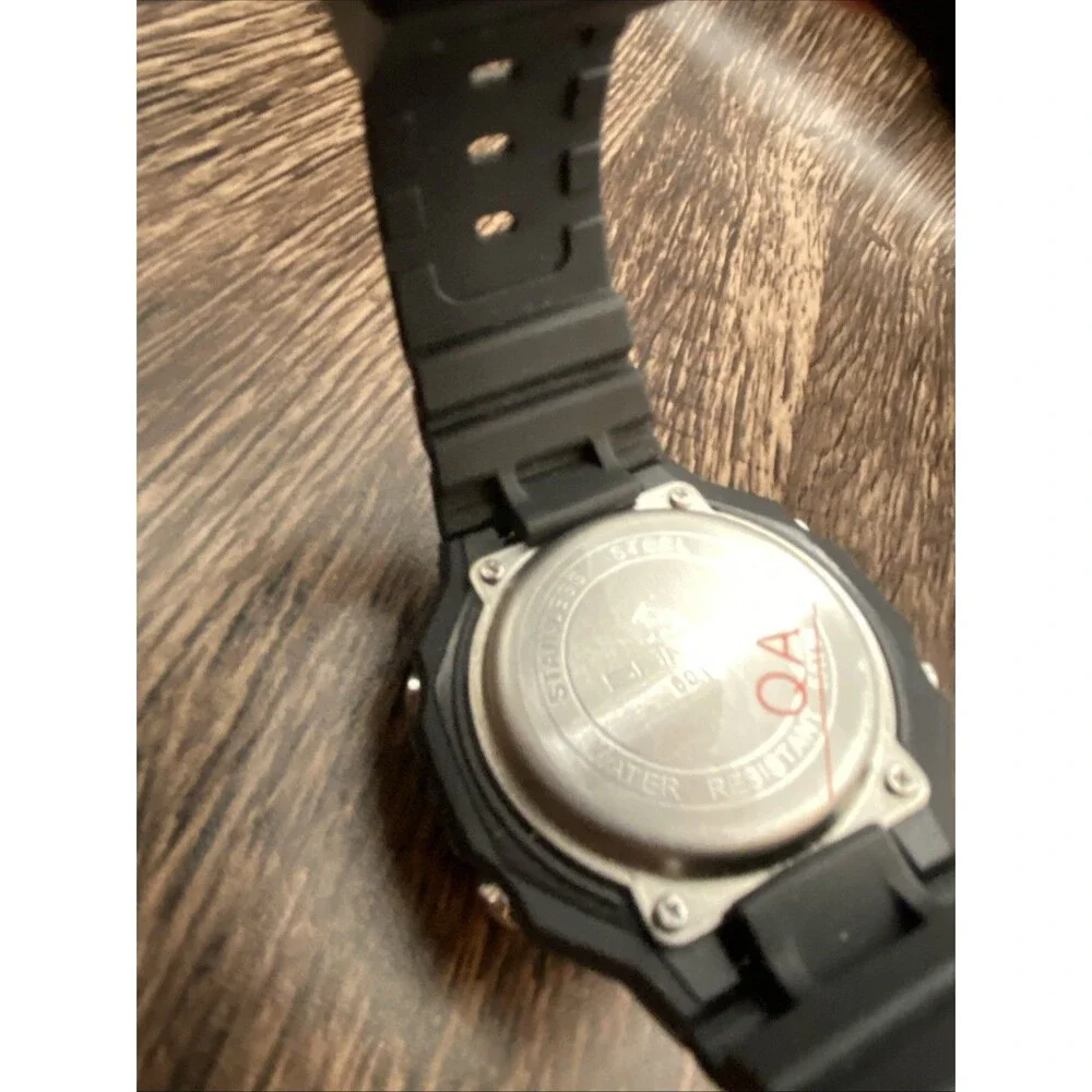 Samoa 6016 Watch With Green Indiglo Excellent Condition